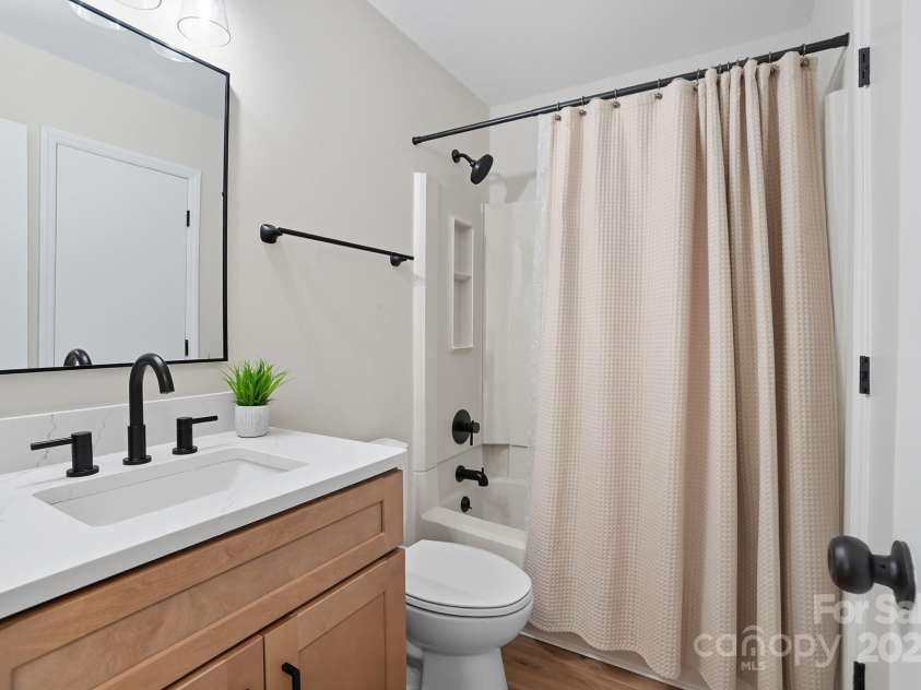 6732 Park Hickory Drive, Charlotte, NC 28227.  MLS# CAR4312422, YatesRealty ID 2174. 