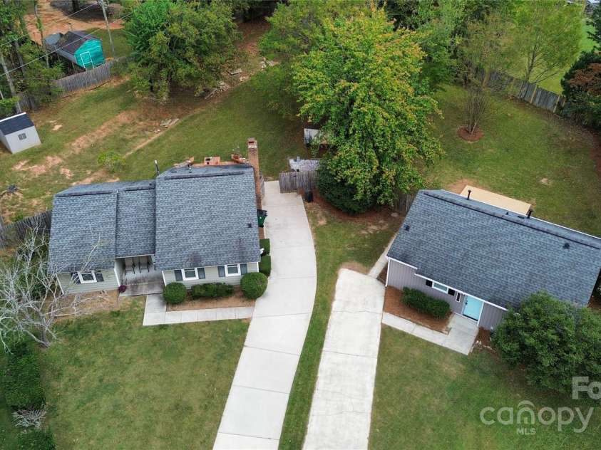 6732 Park Hickory Drive, Charlotte, NC 28227.  MLS# CAR4312422, YatesRealty ID 2174. 