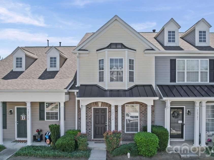 12719 Persimmon Tree Drive, Charlotte, NC 28273.  MLS# CAR4382115, YatesRealty ID 21740. 