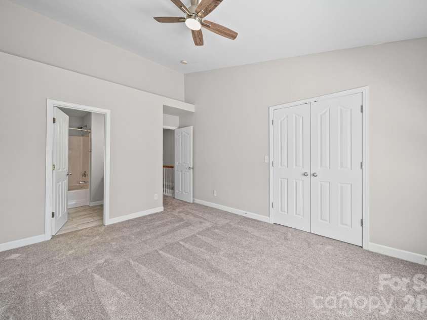 12719 Persimmon Tree Drive, Charlotte, NC 28273.  MLS# CAR4382115, YatesRealty ID 21740. 
