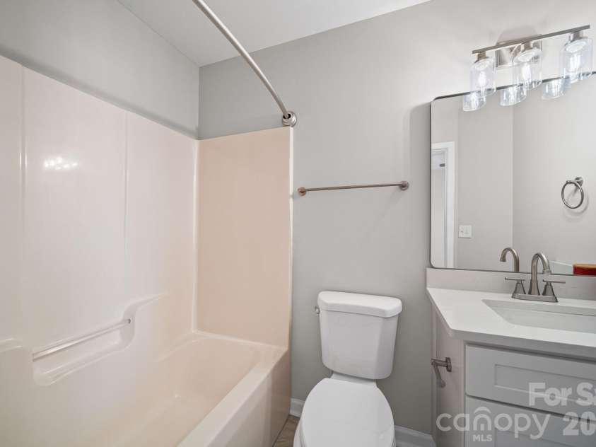 12719 Persimmon Tree Drive, Charlotte, NC 28273.  MLS# CAR4382115, YatesRealty ID 21740. 