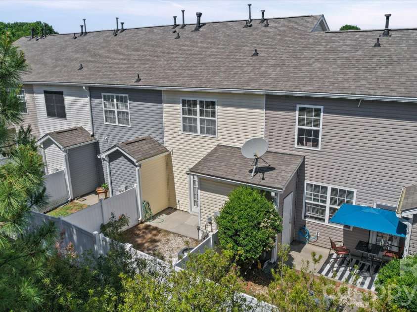 12719 Persimmon Tree Drive, Charlotte, NC 28273.  MLS# CAR4382115, YatesRealty ID 21740. 