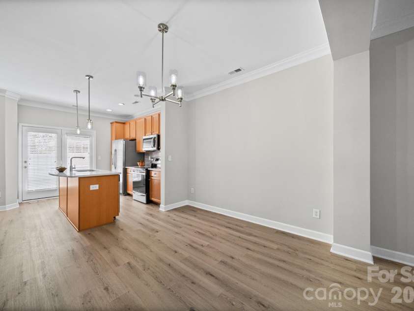 12719 Persimmon Tree Drive, Charlotte, NC 28273.  MLS# CAR4382115, YatesRealty ID 21740. New Lighting & Fans