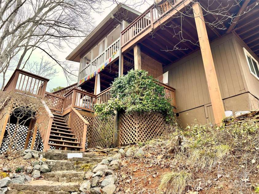 9009 Cebu Court, Fort Mill, SC 29708.  MLS# CAR4301063, YatesRealty ID 21740. 