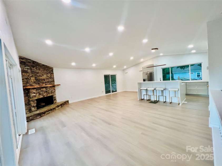 9009 Cebu Court, Fort Mill, SC 29708.  MLS# CAR4301063, YatesRealty ID 21740. 