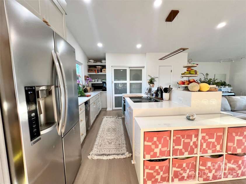 9009 Cebu Court, Fort Mill, SC 29708.  MLS# CAR4301063, YatesRealty ID 21740. 