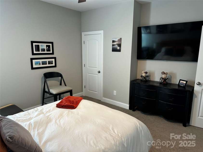 110 Pine Street, Lincolnton, NC 28092.  MLS# CAR4263532, YatesRealty ID 21741. 