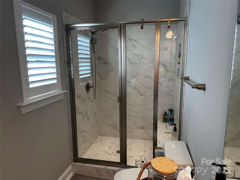 110 Pine Street, Lincolnton, NC 28092.  MLS# CAR4263532, YatesRealty ID 21741. 