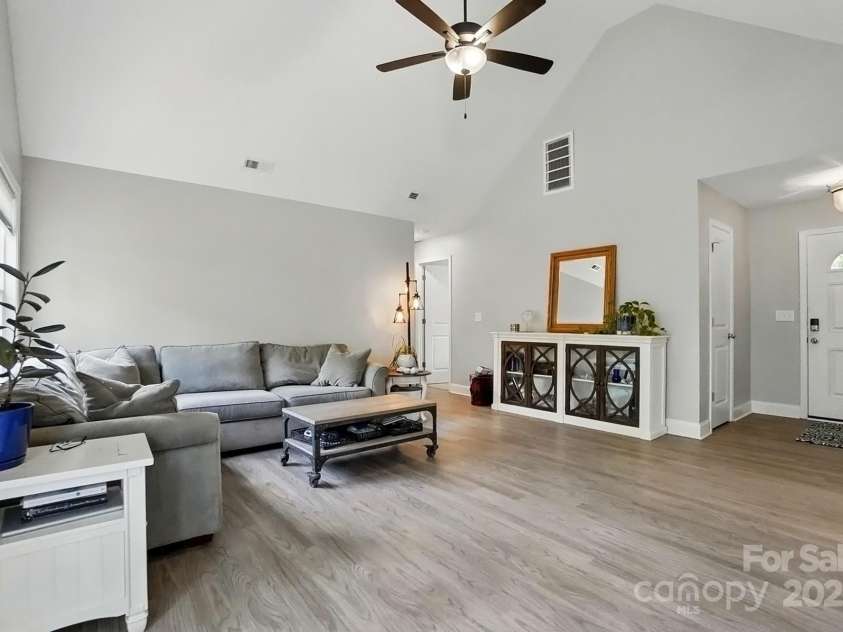 14 Poe Street, Rock Hill, SC 29730.  MLS# CAR4239806, YatesRealty ID 21743. 