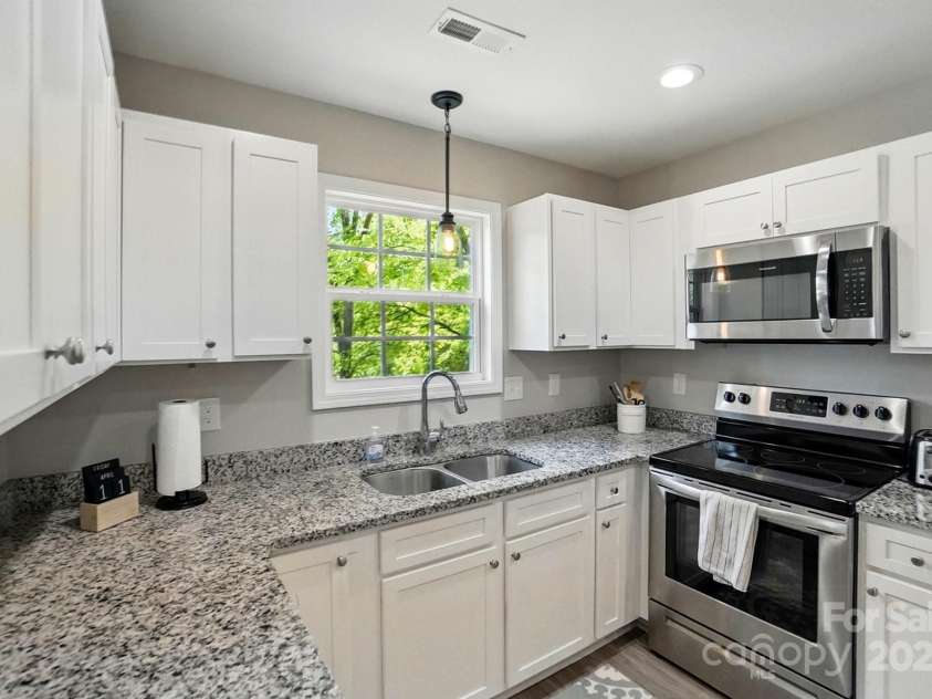 14 Poe Street, Rock Hill, SC 29730.  MLS# CAR4239806, YatesRealty ID 21743. 