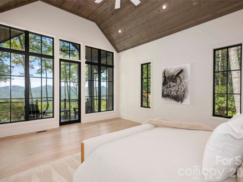 519 Eagle Drive, Sapphire, NC 28774.  MLS# CAR4382245, YatesRealty ID 21743. 