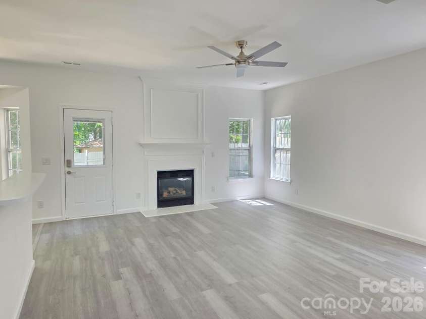10317 Stoneykirk Lane, Charlotte, NC 28269.  MLS# CAR4382179, YatesRealty ID 21744. 