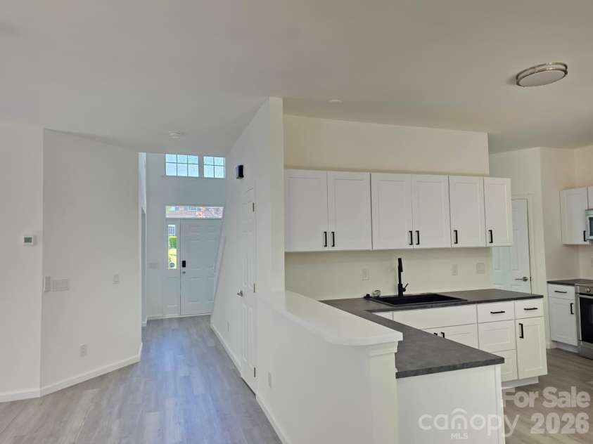 10317 Stoneykirk Lane, Charlotte, NC 28269.  MLS# CAR4382179, YatesRealty ID 21744. 
