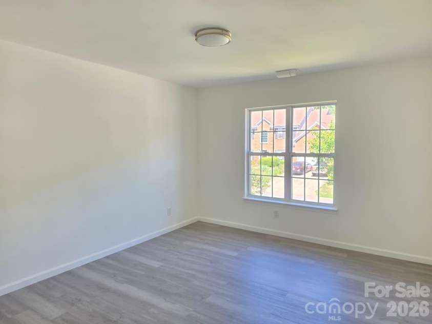 10317 Stoneykirk Lane, Charlotte, NC 28269.  MLS# CAR4382179, YatesRealty ID 21744. 
