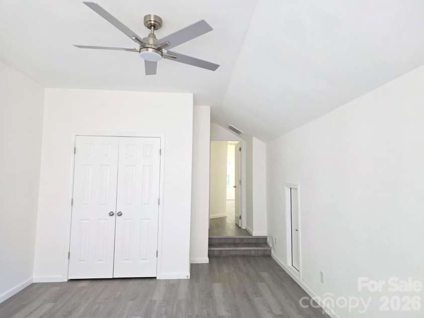 10317 Stoneykirk Lane, Charlotte, NC 28269.  MLS# CAR4382179, YatesRealty ID 21744. 