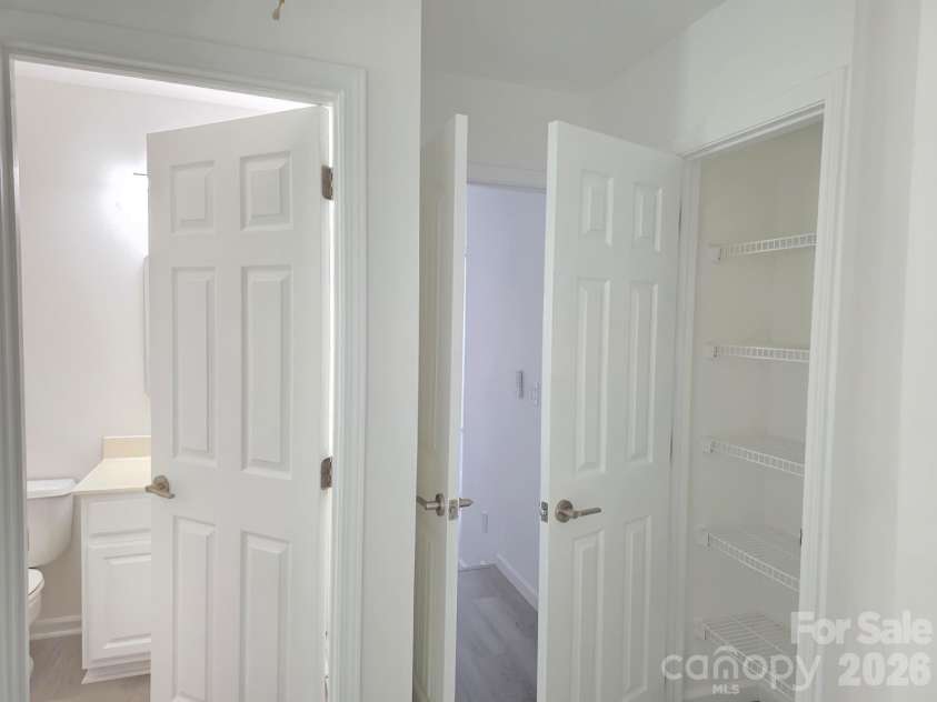 10317 Stoneykirk Lane, Charlotte, NC 28269.  MLS# CAR4382179, YatesRealty ID 21744. 