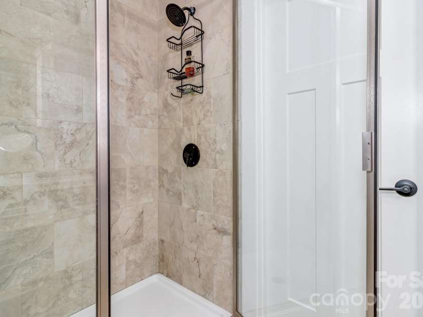 116 Northbend Drive, Asheville, NC 28804.  MLS# CAR4372052, YatesRealty ID 21746. 