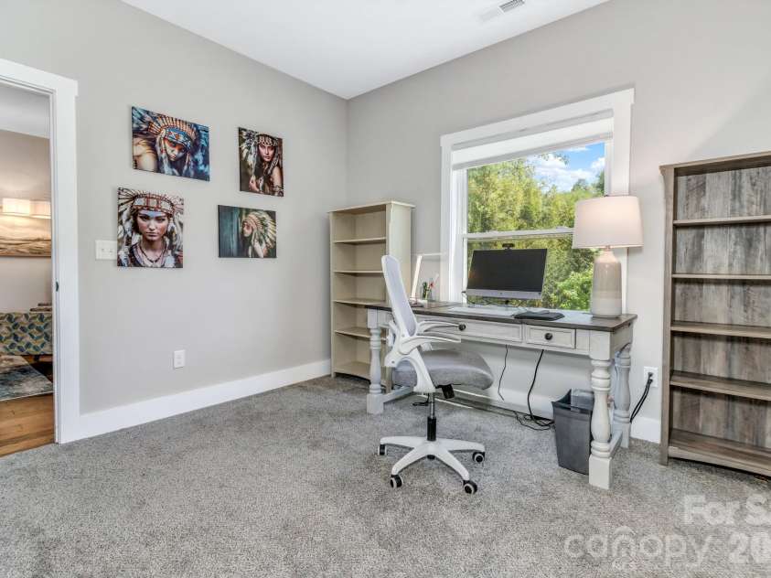 116 Northbend Drive, Asheville, NC 28804.  MLS# CAR4372052, YatesRealty ID 21746. 