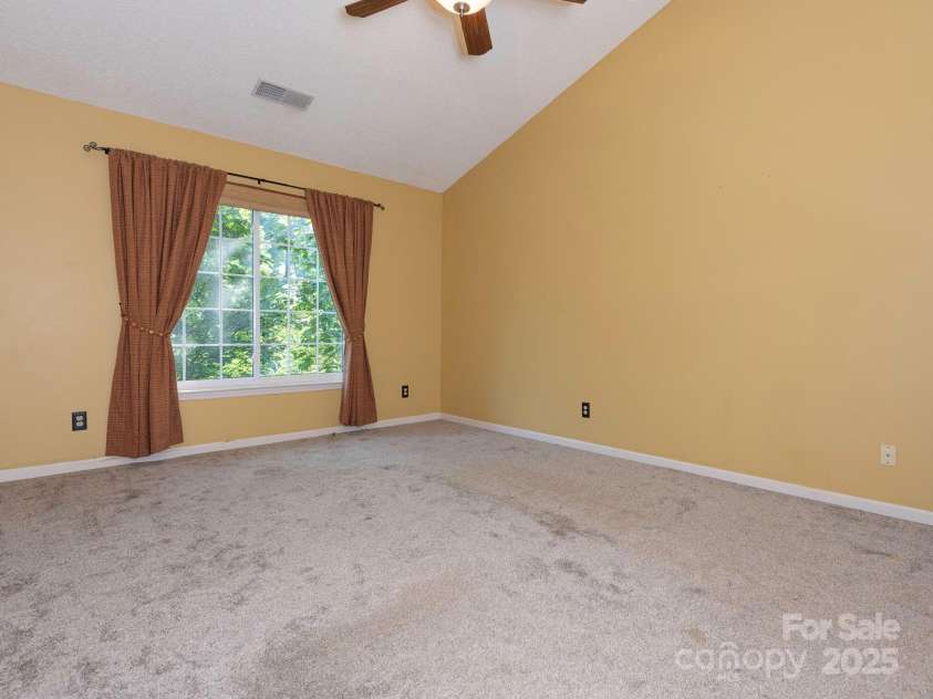 13037 Angel Oak Drive, Huntersville, NC 28078.  MLS# CAR4273268, YatesRealty ID 21746. 
