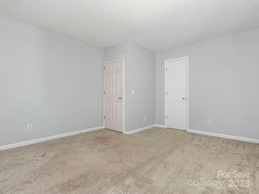 13037 Angel Oak Drive, Huntersville, NC 28078.  MLS# CAR4273268, YatesRealty ID 21746. 