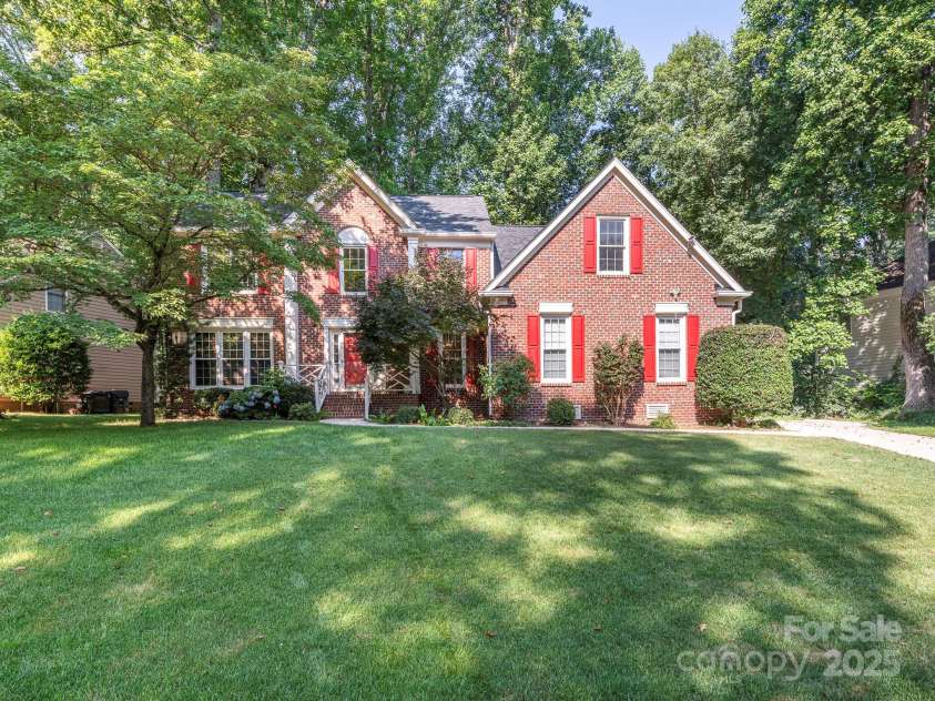 13037 Angel Oak Drive, Huntersville, NC 28078.  MLS# CAR4273268, YatesRealty ID 21746. 