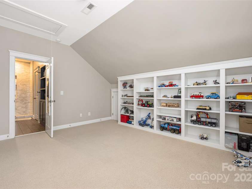 188 Lilac Mist Loop, Mooresville, NC 28115.  MLS# CAR4268068, YatesRealty ID 21747. 