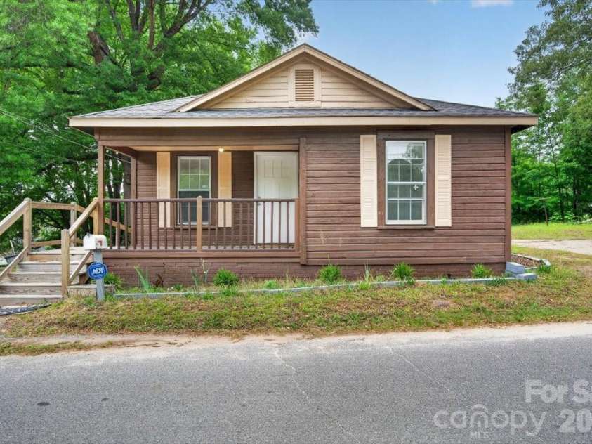 416 Echo Avenue, Kannapolis, NC 28081.  MLS# CAR4381584, YatesRealty ID 21747. 