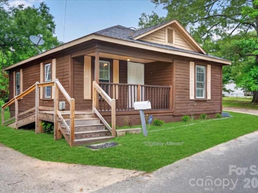 416 Echo Avenue, Kannapolis, NC 28081.  MLS# CAR4381584, YatesRealty ID 21747. 