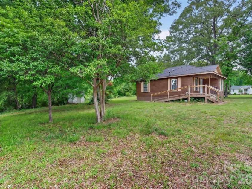 416 Echo Avenue, Kannapolis, NC 28081.  MLS# CAR4381584, YatesRealty ID 21747. 