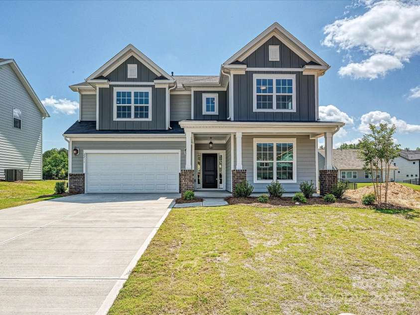 2211 Camber Drive, Gastonia, NC 28054.  MLS# CAR4222812, YatesRealty ID 21750. 