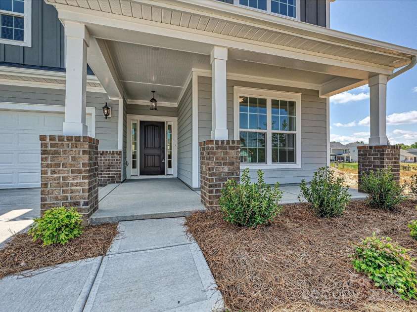 2211 Camber Drive, Gastonia, NC 28054.  MLS# CAR4222812, YatesRealty ID 21750. 