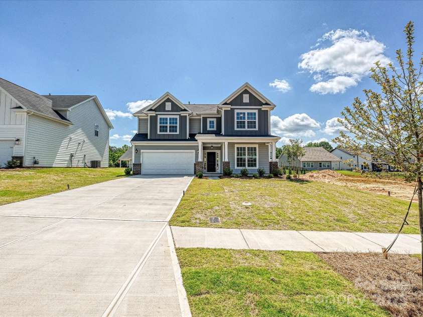2211 Camber Drive, Gastonia, NC 28054.  MLS# CAR4222812, YatesRealty ID 21750. 