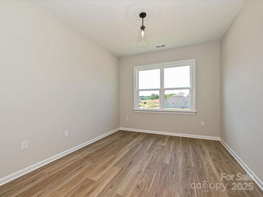 2211 Camber Drive, Gastonia, NC 28054.  MLS# CAR4222812, YatesRealty ID 21750. Flex Room (1st Floor)