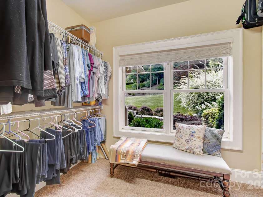 35 Village Pointe Lane, Asheville, NC 28803.  MLS# CAR4273092, YatesRealty ID 21751. 
