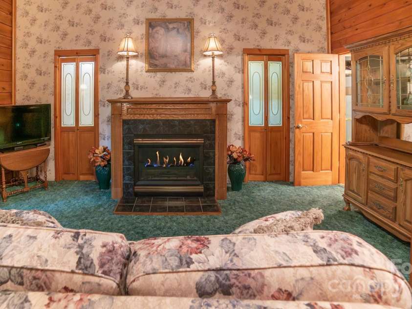 1465 Ohennesy Lane, Lenoir, NC 28645.  MLS# CAR4271925, YatesRealty ID 21752. 