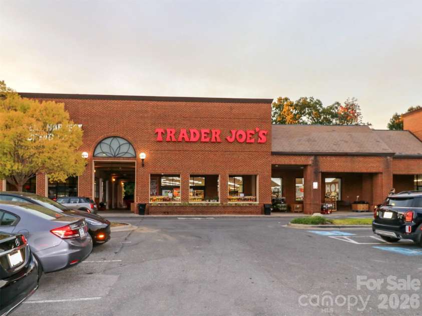 7231 Fortrose Lane, Charlotte, NC 28277.  MLS# CAR4377579, YatesRealty ID 21752. 