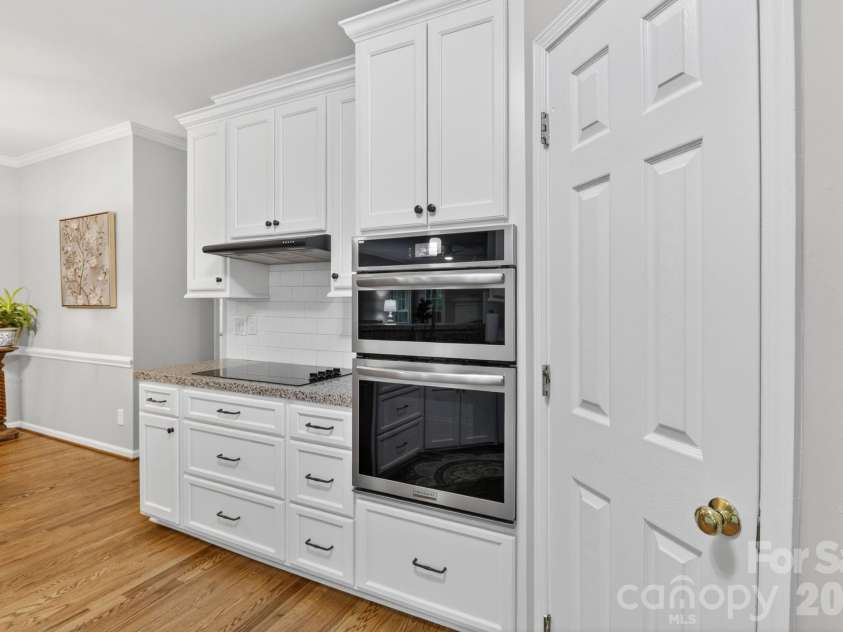 7231 Fortrose Lane, Charlotte, NC 28277.  MLS# CAR4377579, YatesRealty ID 21752. 