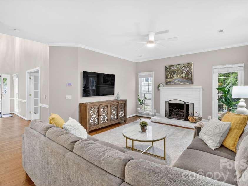 7231 Fortrose Lane, Charlotte, NC 28277.  MLS# CAR4377579, YatesRealty ID 21752. 