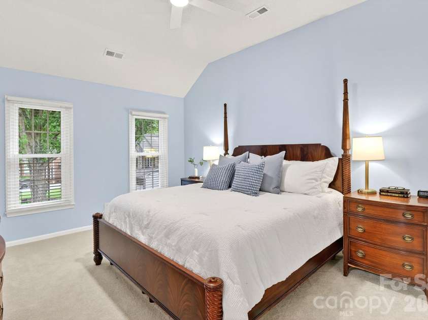 7231 Fortrose Lane, Charlotte, NC 28277.  MLS# CAR4377579, YatesRealty ID 21752. 