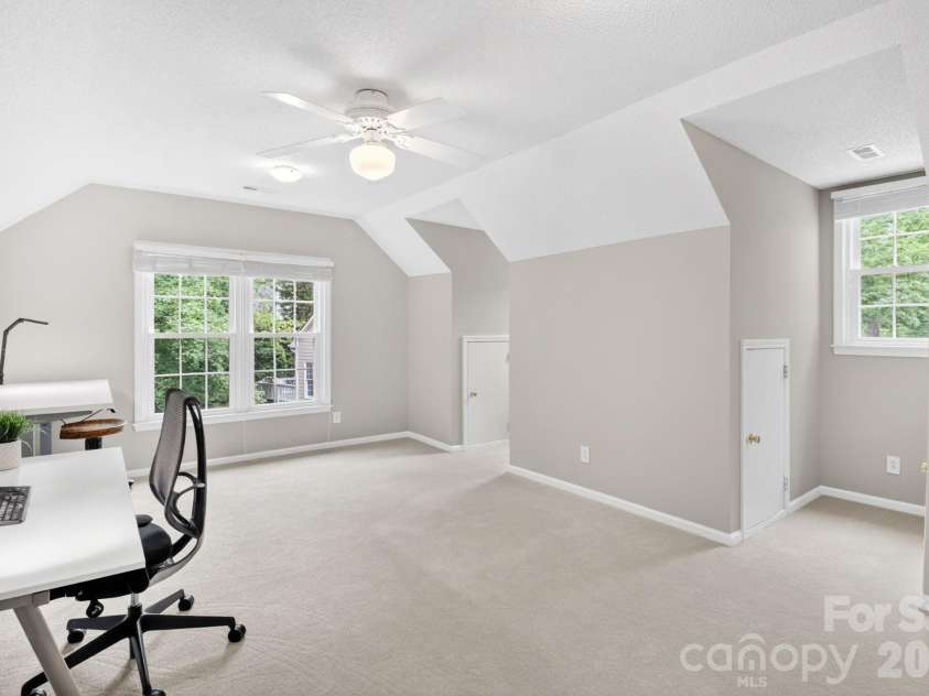 7231 Fortrose Lane, Charlotte, NC 28277.  MLS# CAR4377579, YatesRealty ID 21752. 
