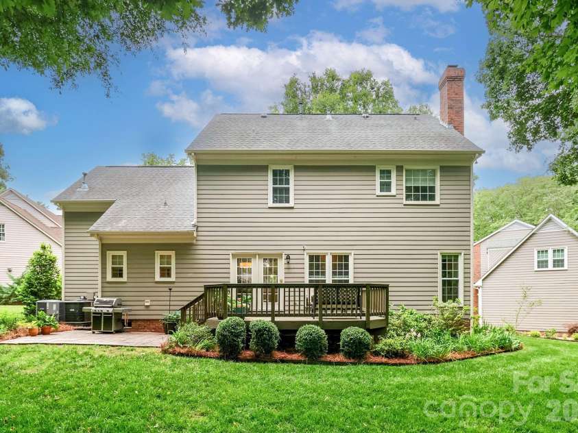 7231 Fortrose Lane, Charlotte, NC 28277.  MLS# CAR4377579, YatesRealty ID 21752. 