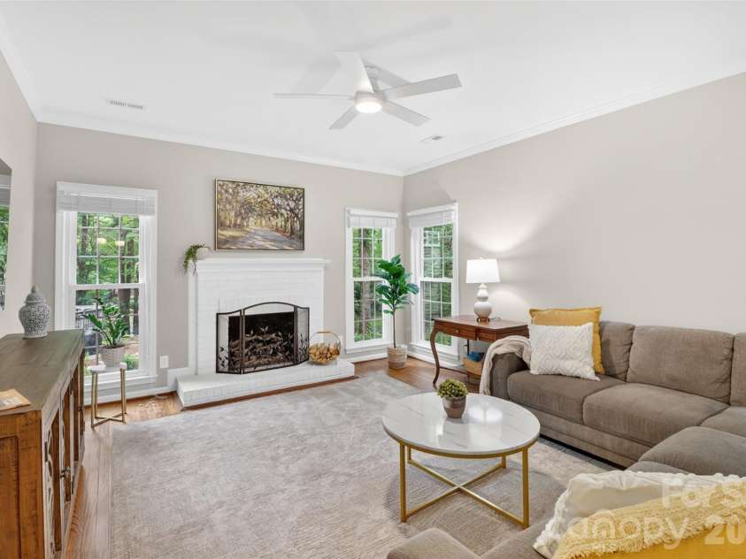 7231 Fortrose Lane, Charlotte, NC 28277.  MLS# CAR4377579, YatesRealty ID 21752. 