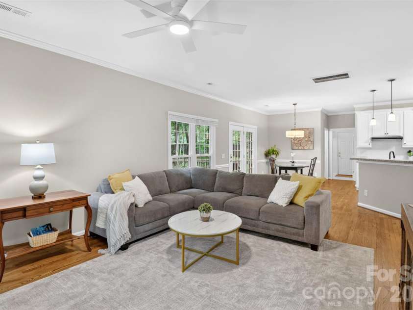 7231 Fortrose Lane, Charlotte, NC 28277.  MLS# CAR4377579, YatesRealty ID 21752. 