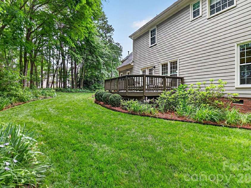 7231 Fortrose Lane, Charlotte, NC 28277.  MLS# CAR4377579, YatesRealty ID 21752. 