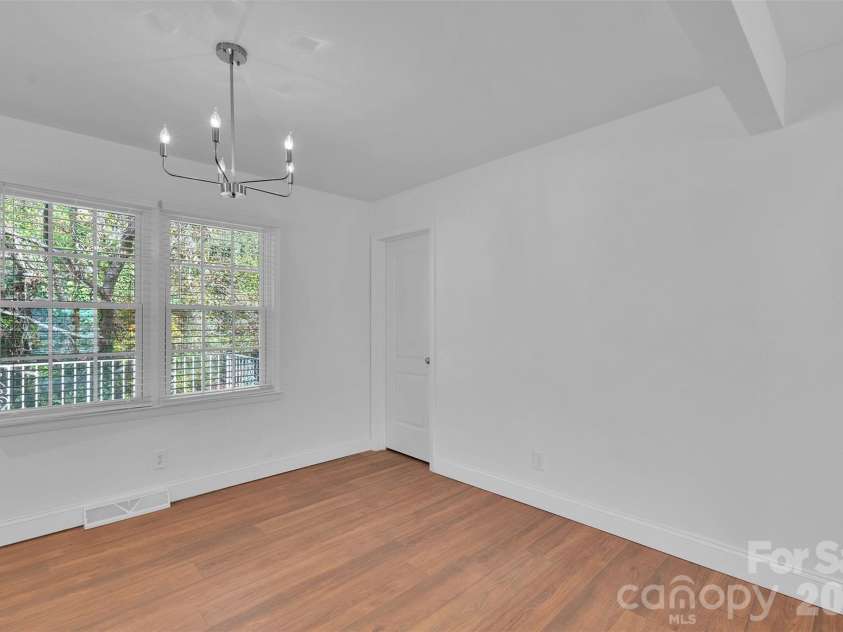 628 Westover Terrace, Shelby, NC 28150.  MLS# CAR4315960, YatesRealty ID 21753. Dining space 