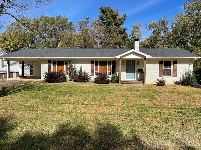 628 Westover Terrace, Shelby, NC 28150.  MLS# CAR4315960, YatesRealty ID 21753. Welcome Home! 