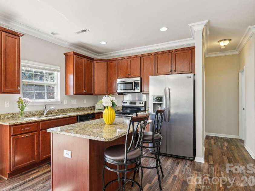 10229 Highland Creek Circle, Fort Mill, SC 29707.  MLS# CAR4347788, YatesRealty ID 21754. 
