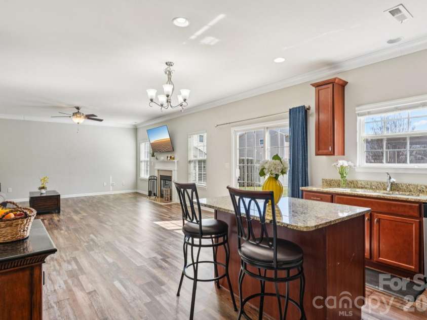 10229 Highland Creek Circle, Fort Mill, SC 29707.  MLS# CAR4347788, YatesRealty ID 21754. 