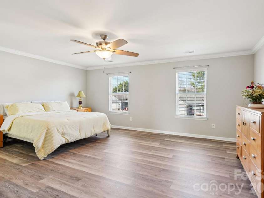 10229 Highland Creek Circle, Fort Mill, SC 29707.  MLS# CAR4347788, YatesRealty ID 21754. 