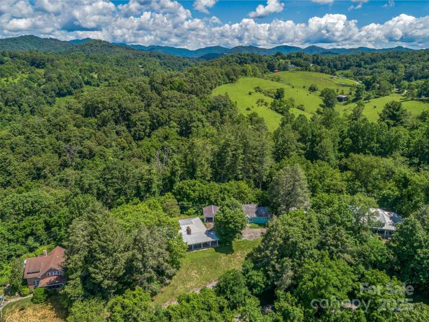 77 Dr Ramsey Drive, Marshall, NC 28753.  MLS# CAR4274451, YatesRealty ID 21754. 